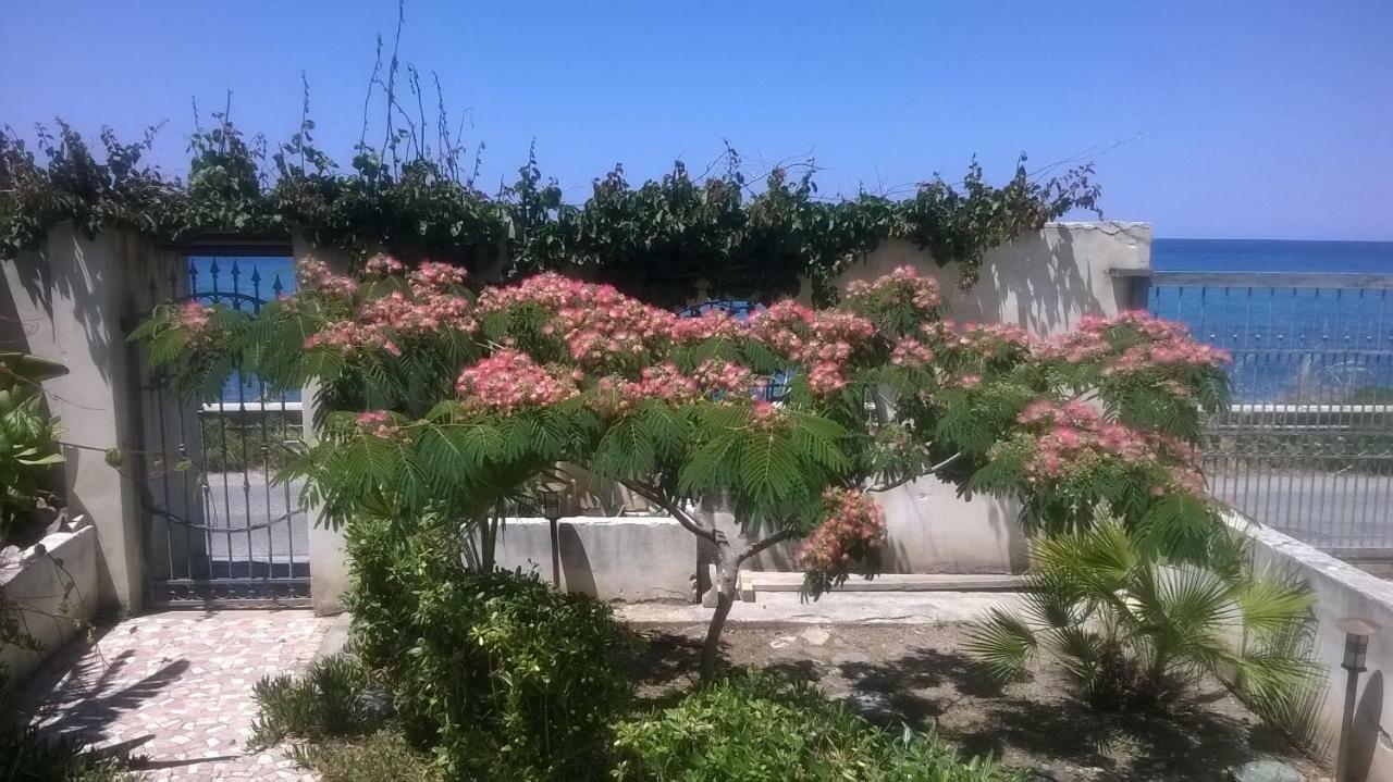 Domus Austri Villa Messina Luaran gambar