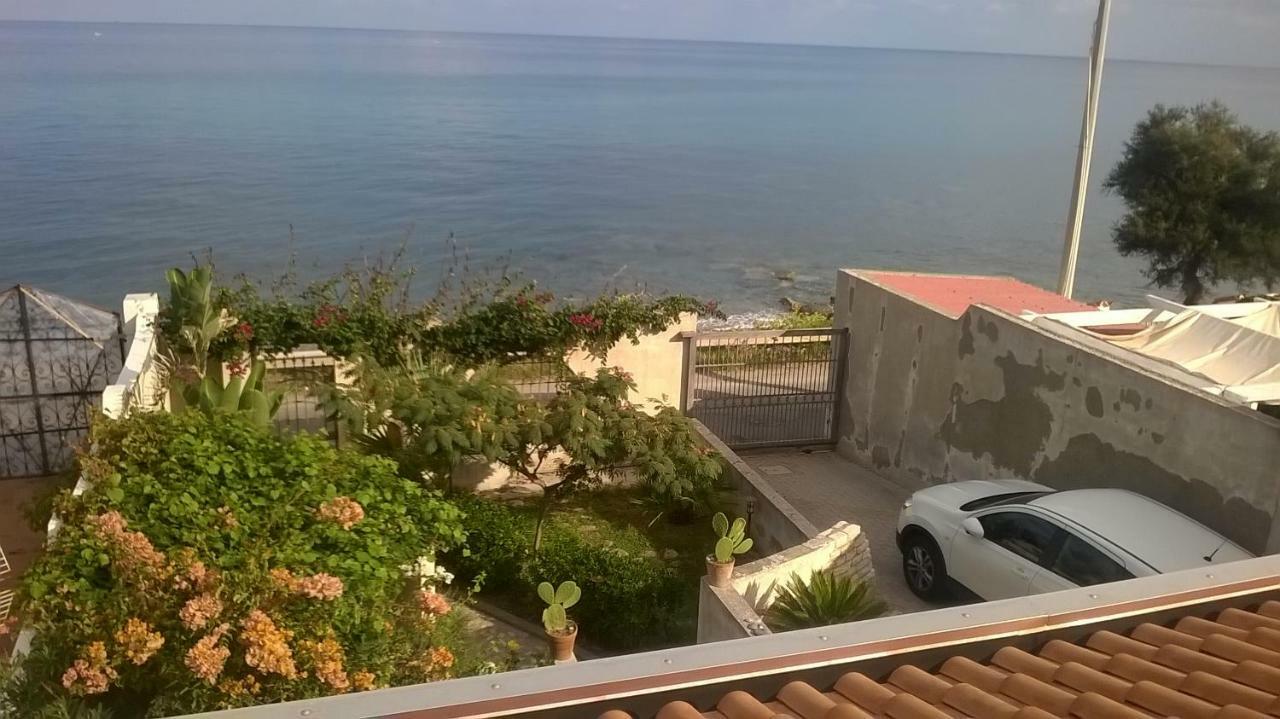 Domus Austri Villa Messina Luaran gambar