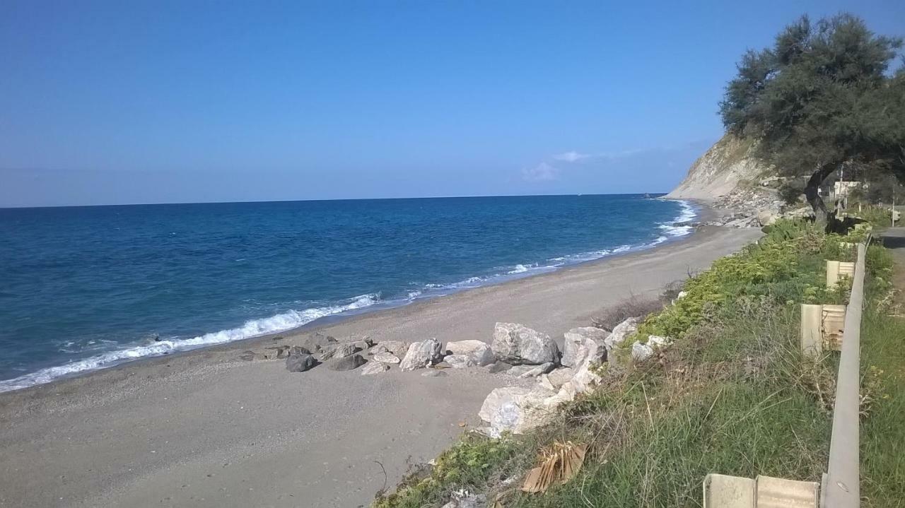 Domus Austri Villa Messina Luaran gambar